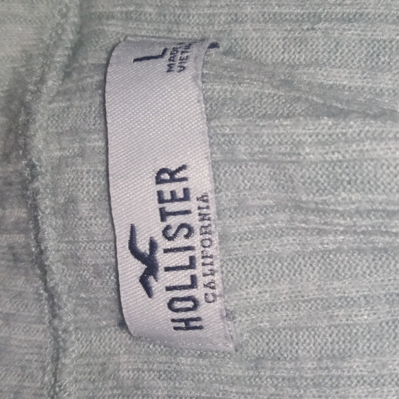 ❣️Hollister❣️ crop top - Picture 3 of 3